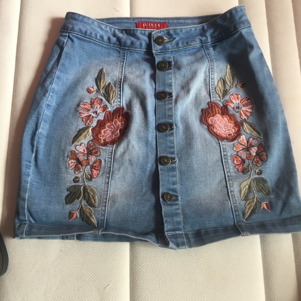 GUESS JEAN SKIRT